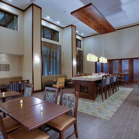 Hampton Inn & Suites Philadelphia/Bensalem Esterno foto