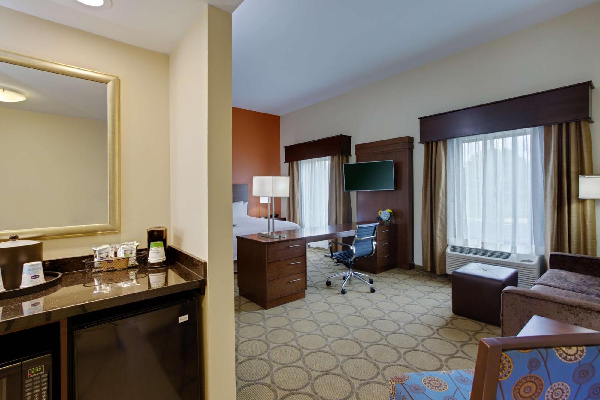 Hampton Inn & Suites Philadelphia/Bensalem Esterno foto