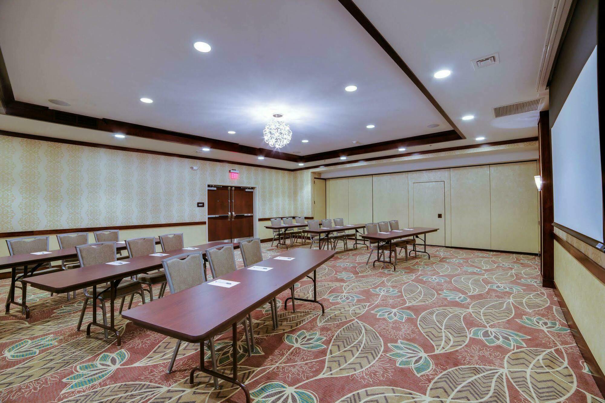 Hampton Inn & Suites Philadelphia/Bensalem Esterno foto